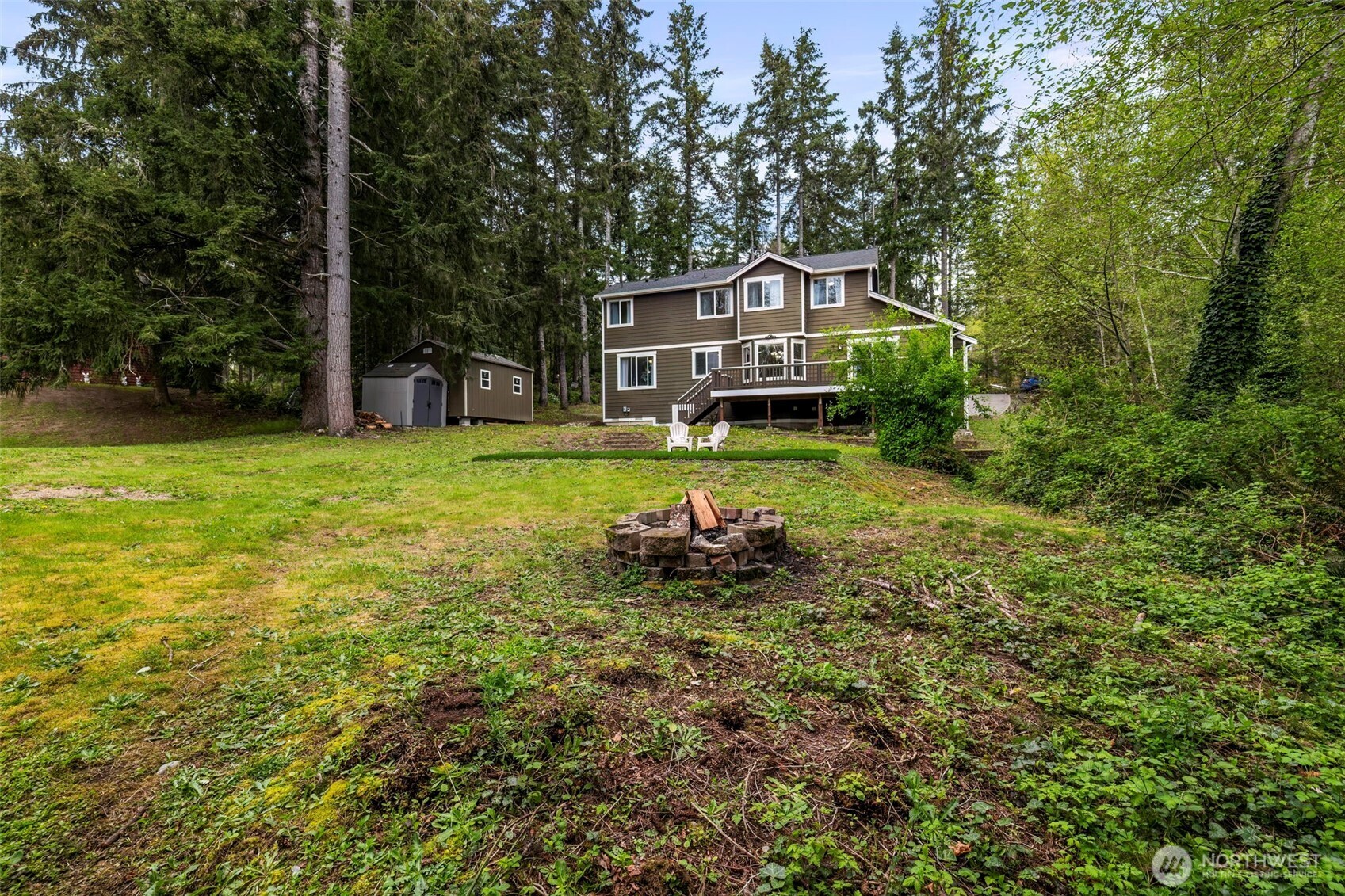 8638 Long Lake Road SE