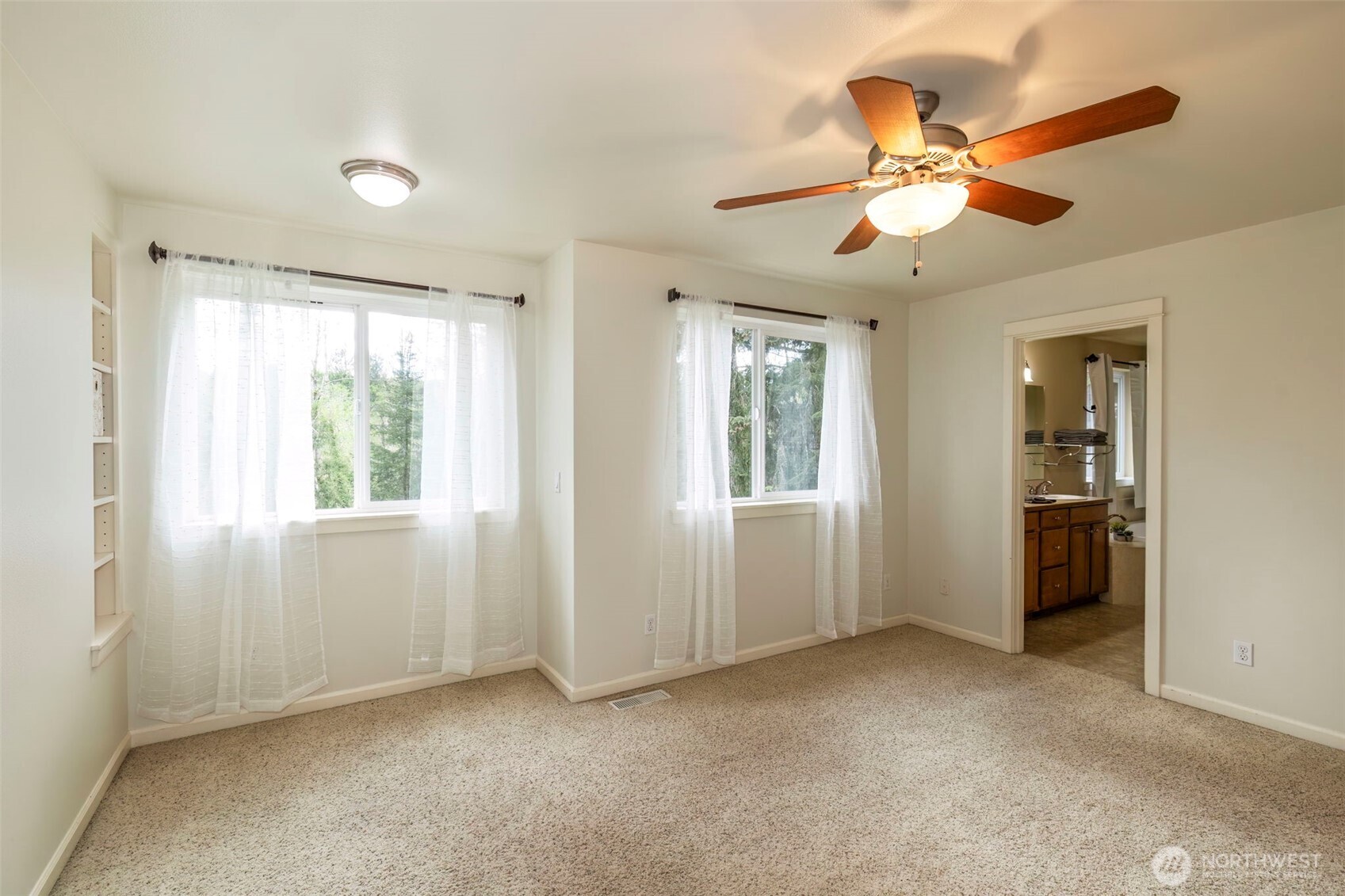 8638 Long Lake Road SE