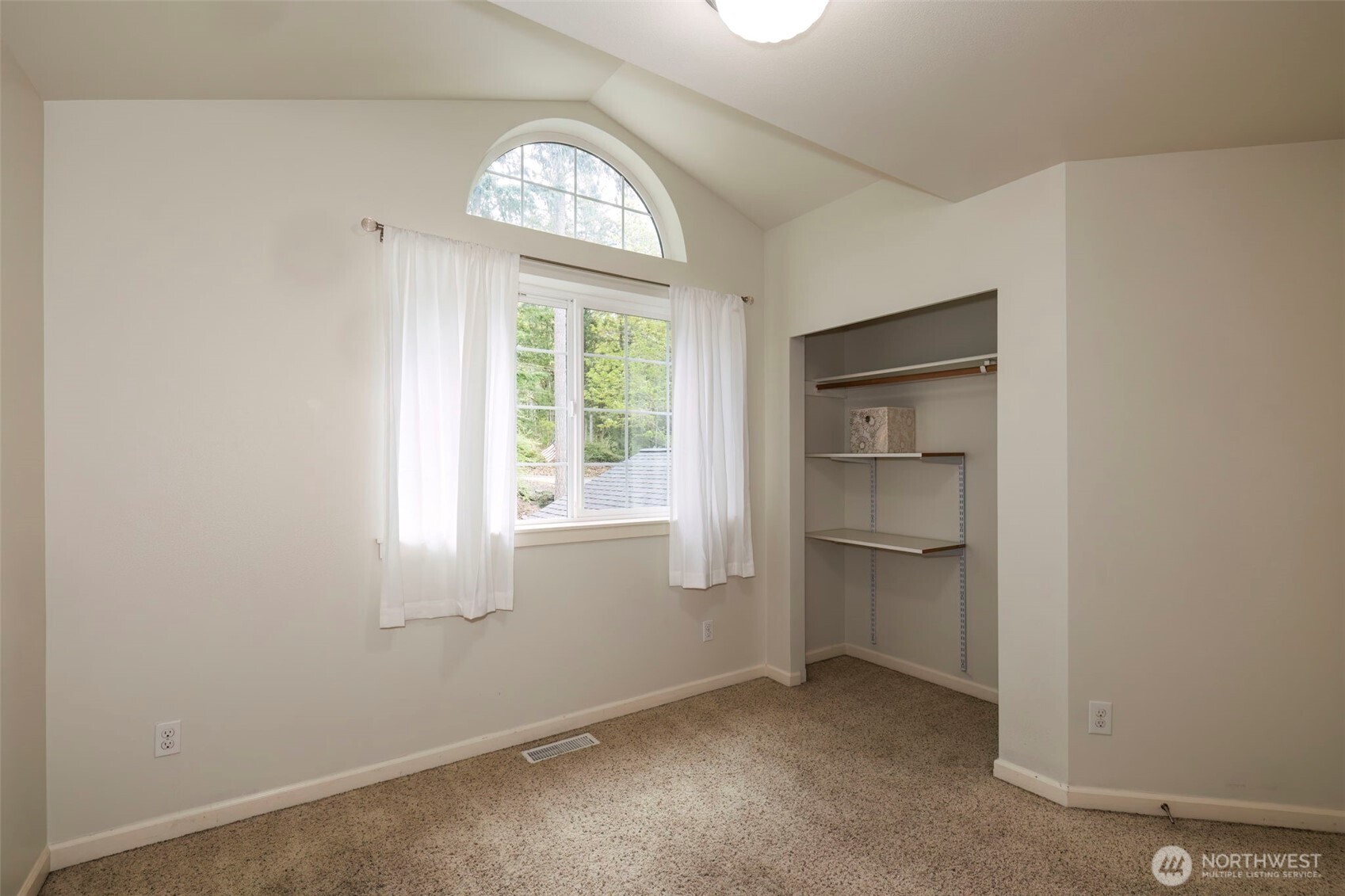 8638 Long Lake Road SE