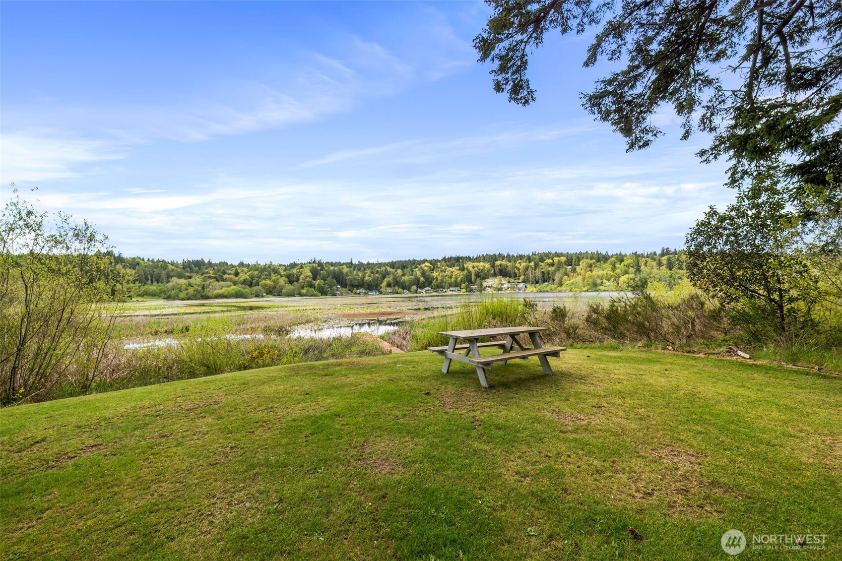 8638 Long Lake Road SE