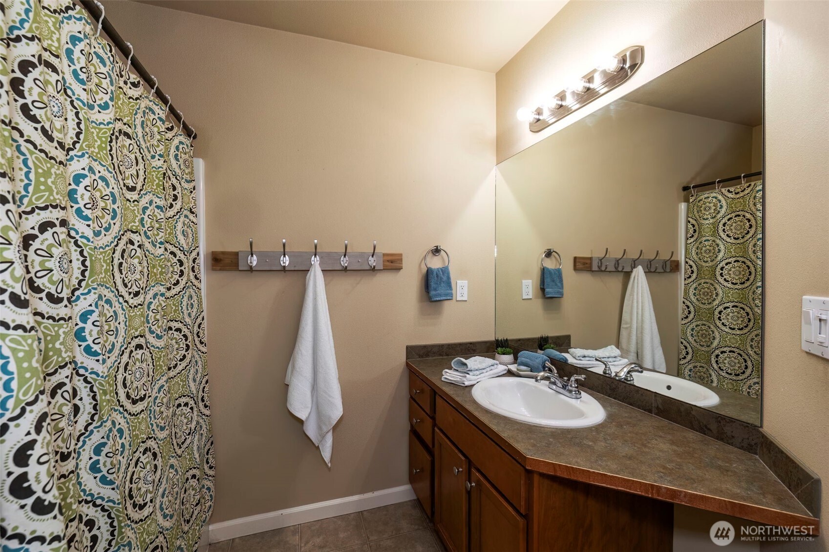 8638 Long Lake Road SE