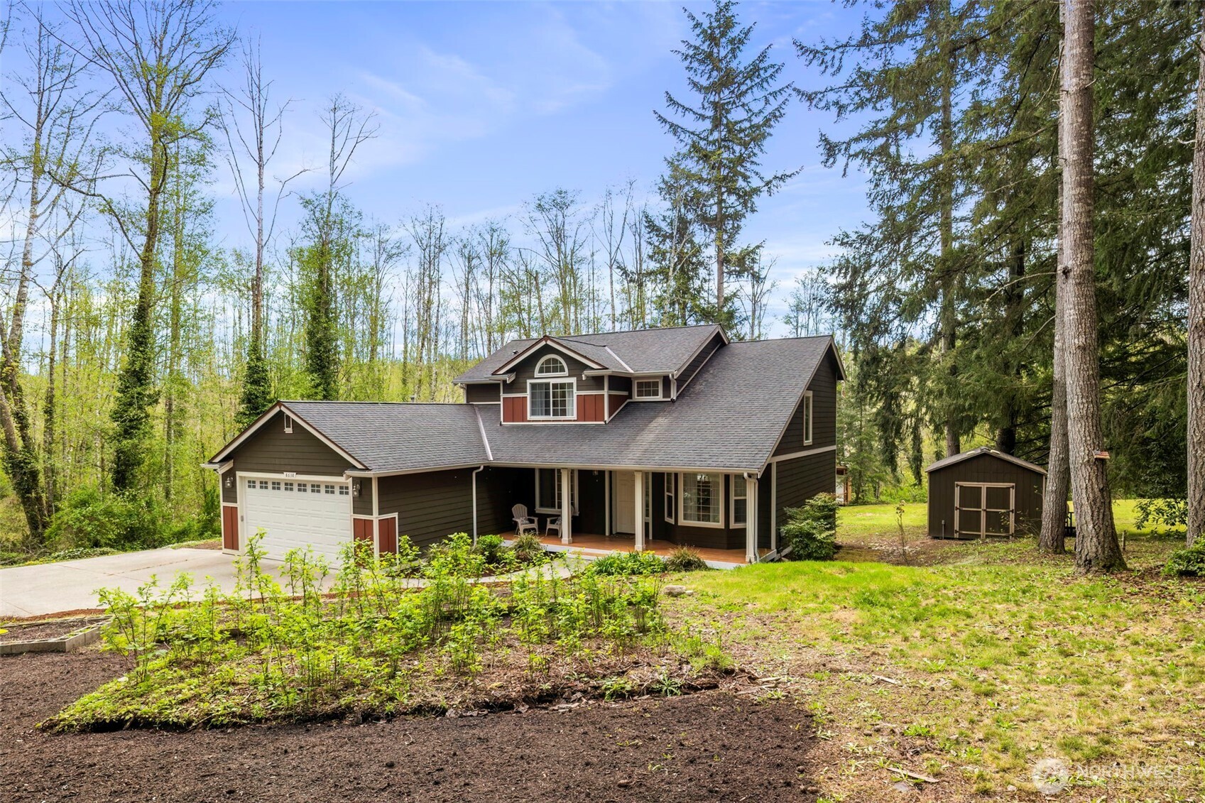 8638 Long Lake Road SE