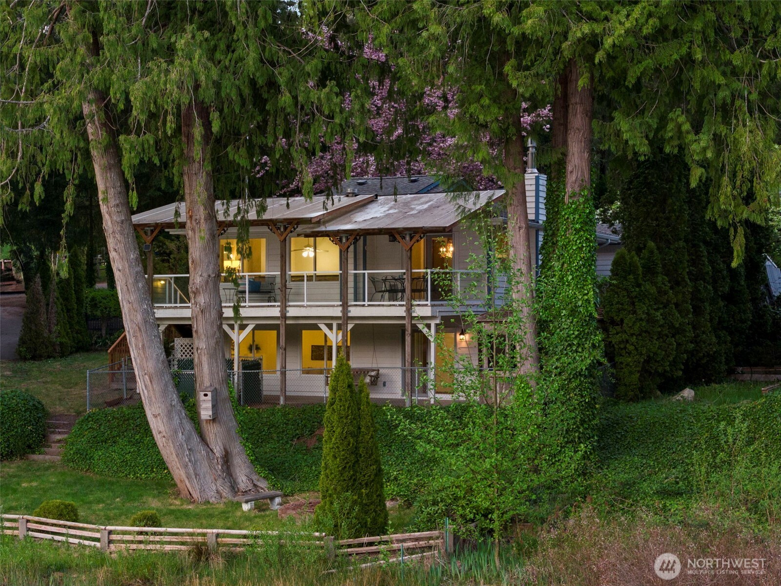 13496 Hillcrest St NW