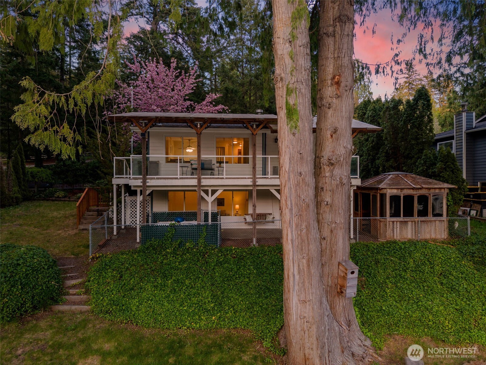 13496 Hillcrest St NW