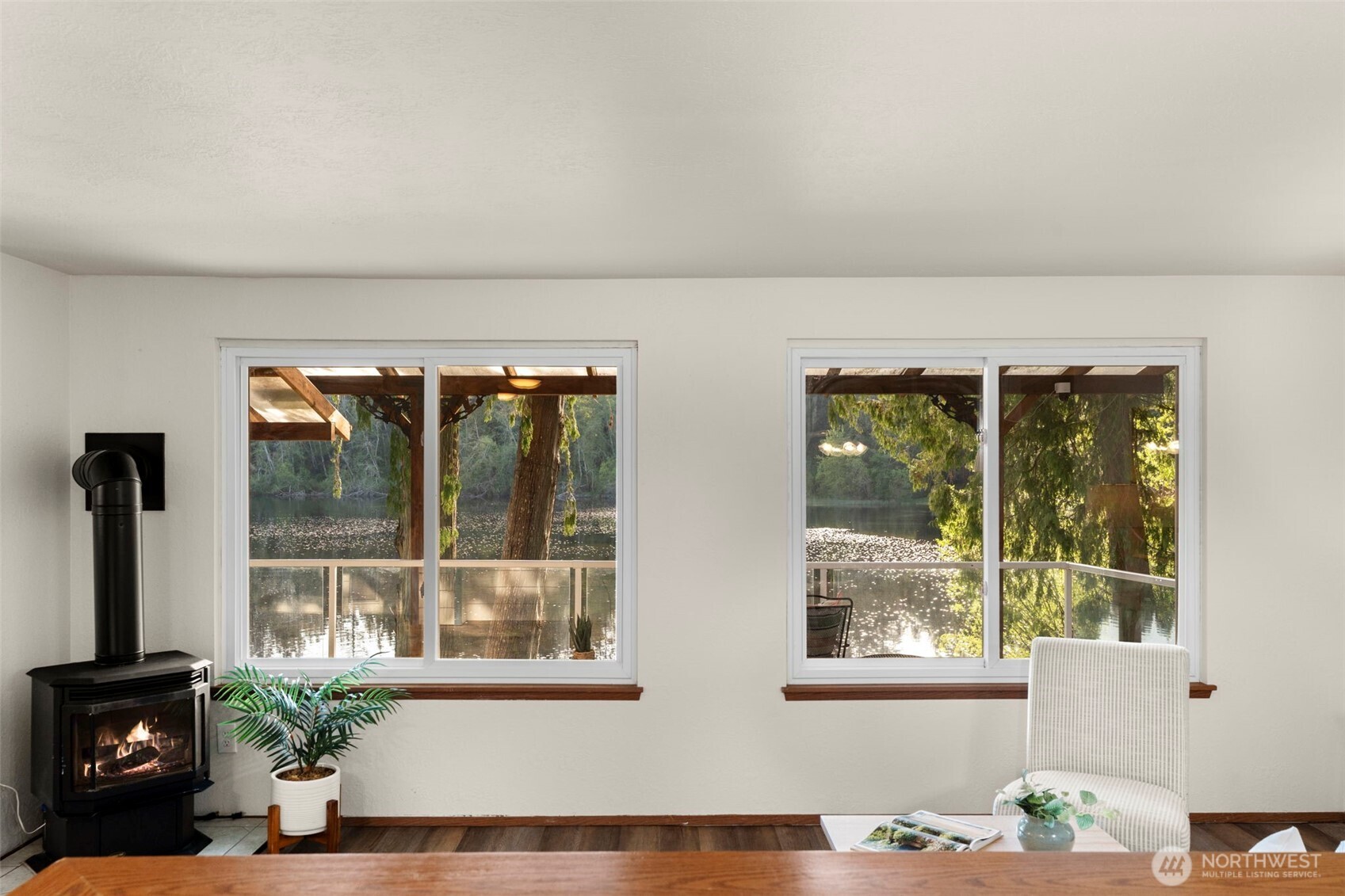 13496 Hillcrest St NW