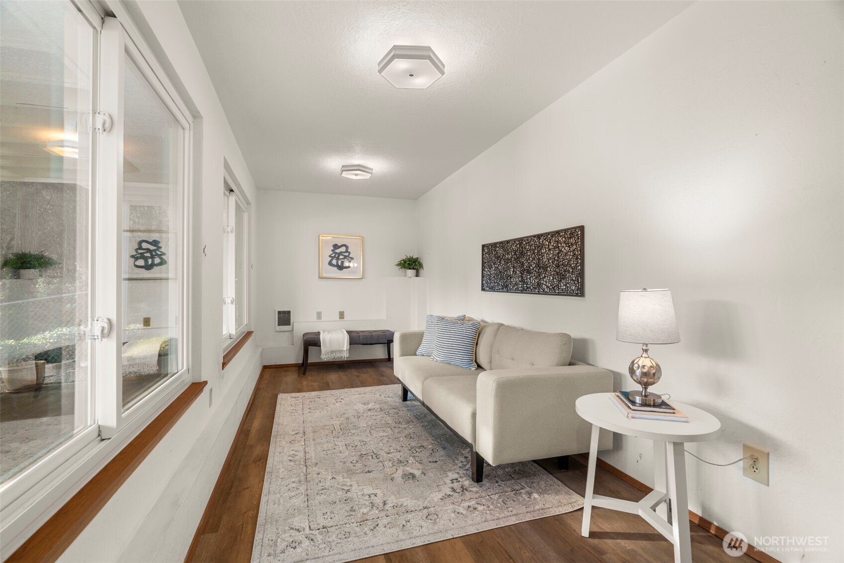 13496 Hillcrest St NW