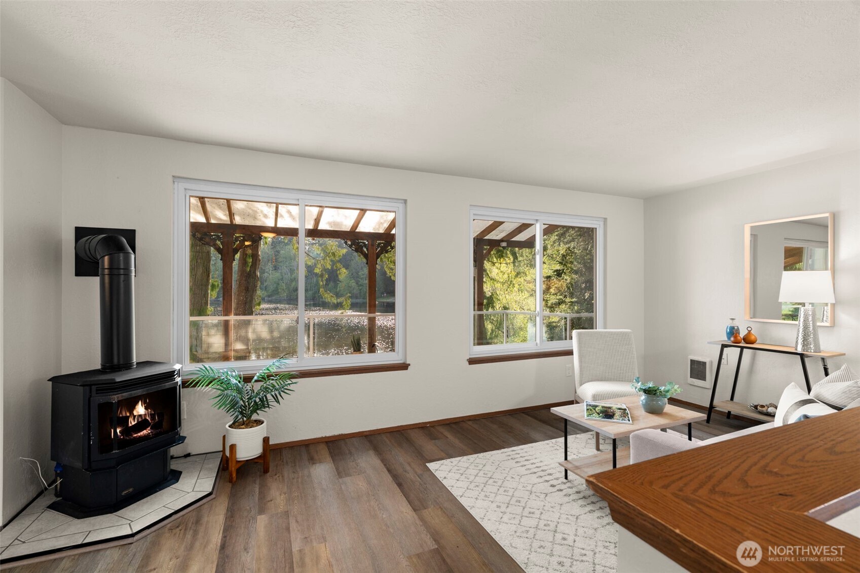 13496 Hillcrest St NW