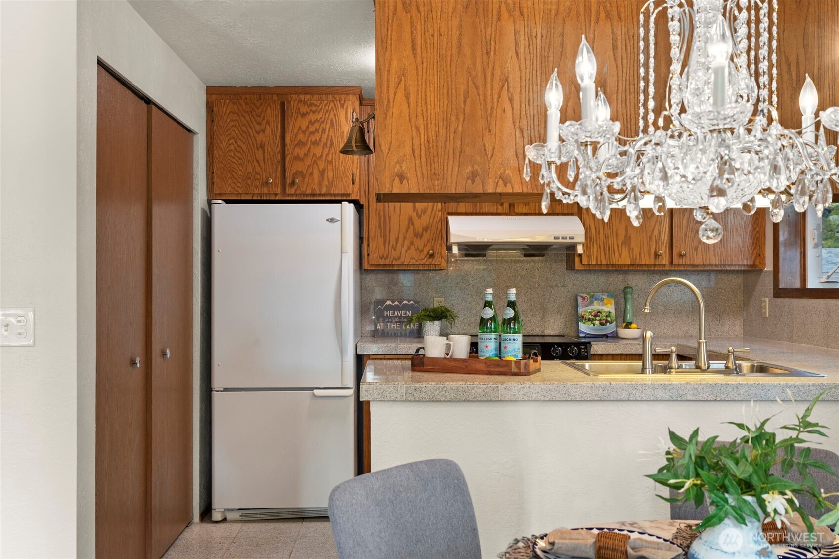 13496 Hillcrest St NW