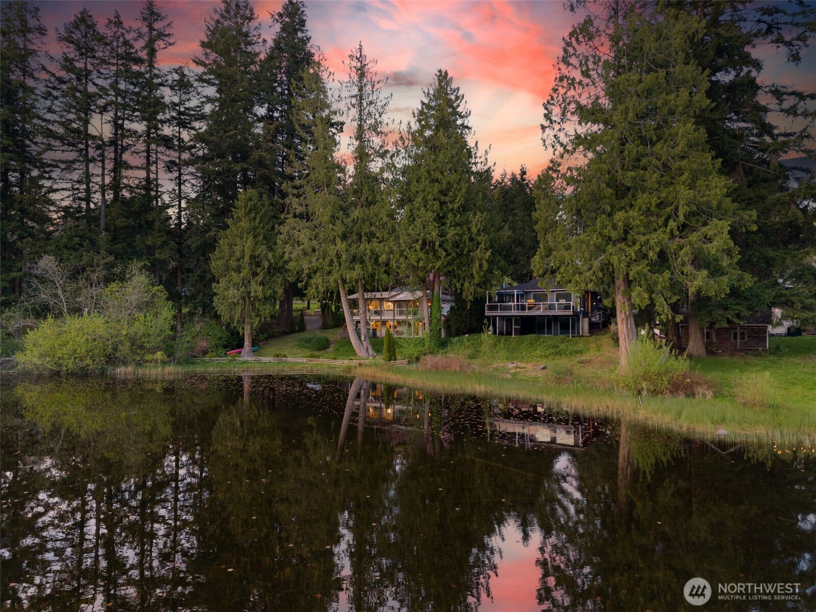 13496 Hillcrest St NW