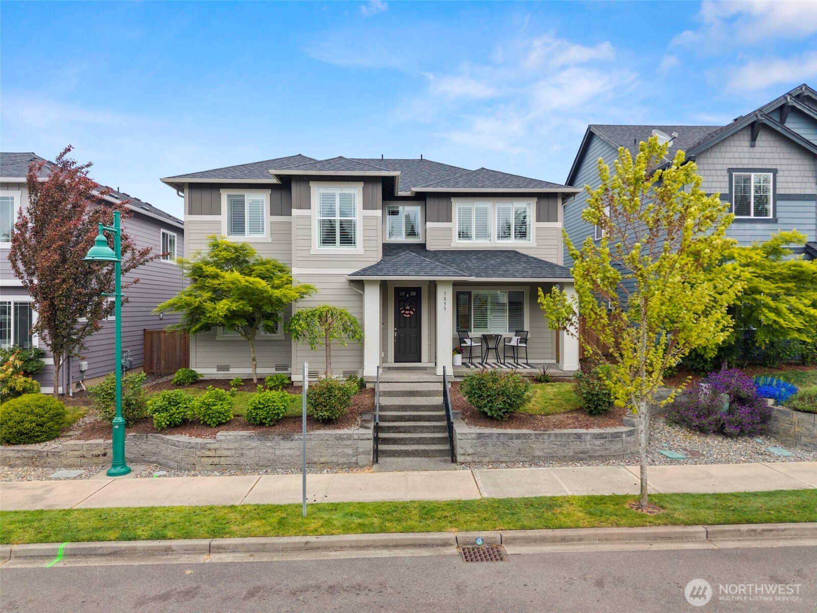 3855 Sawtooth Court