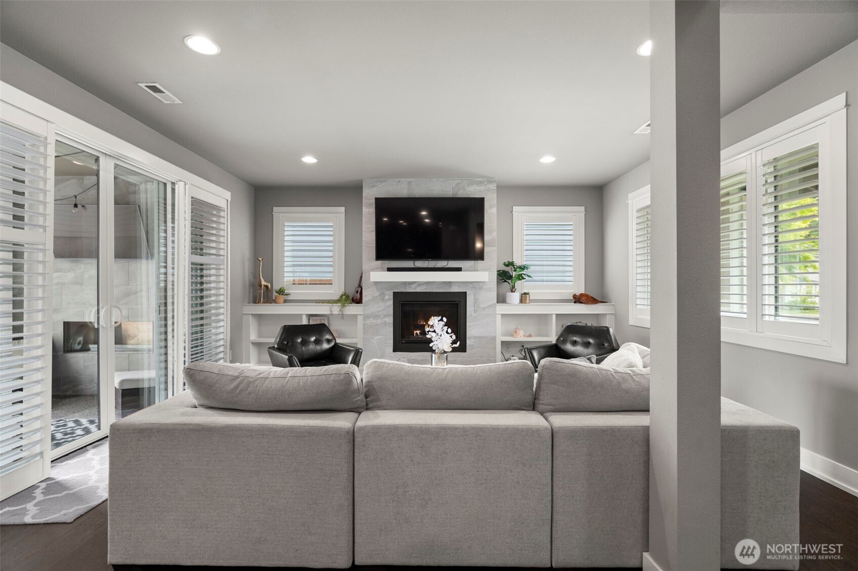 3855 Sawtooth Court