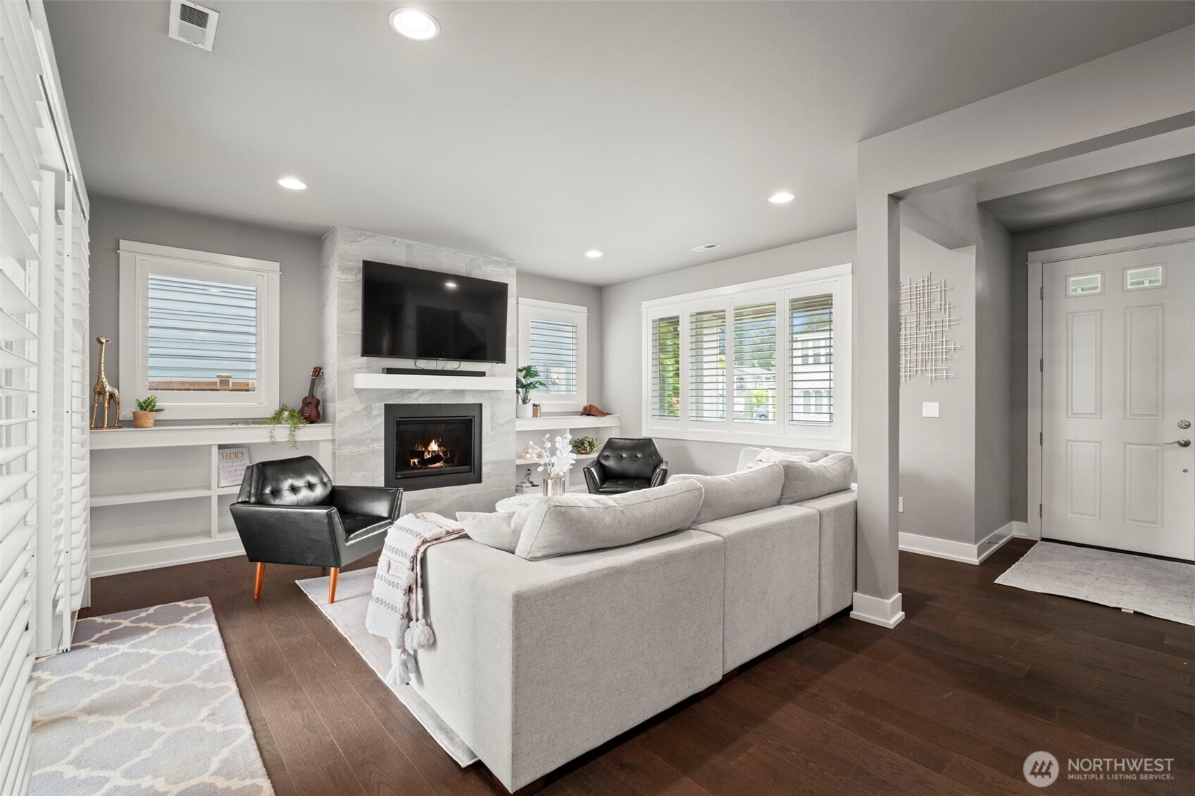3855 Sawtooth Court