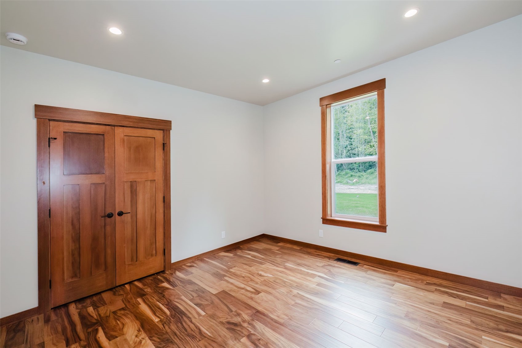 2075 NW Peterson Road