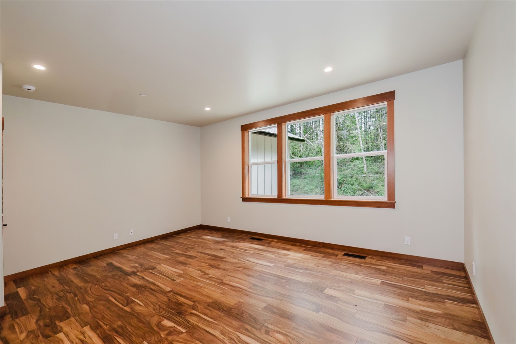 2075 NW Peterson Road