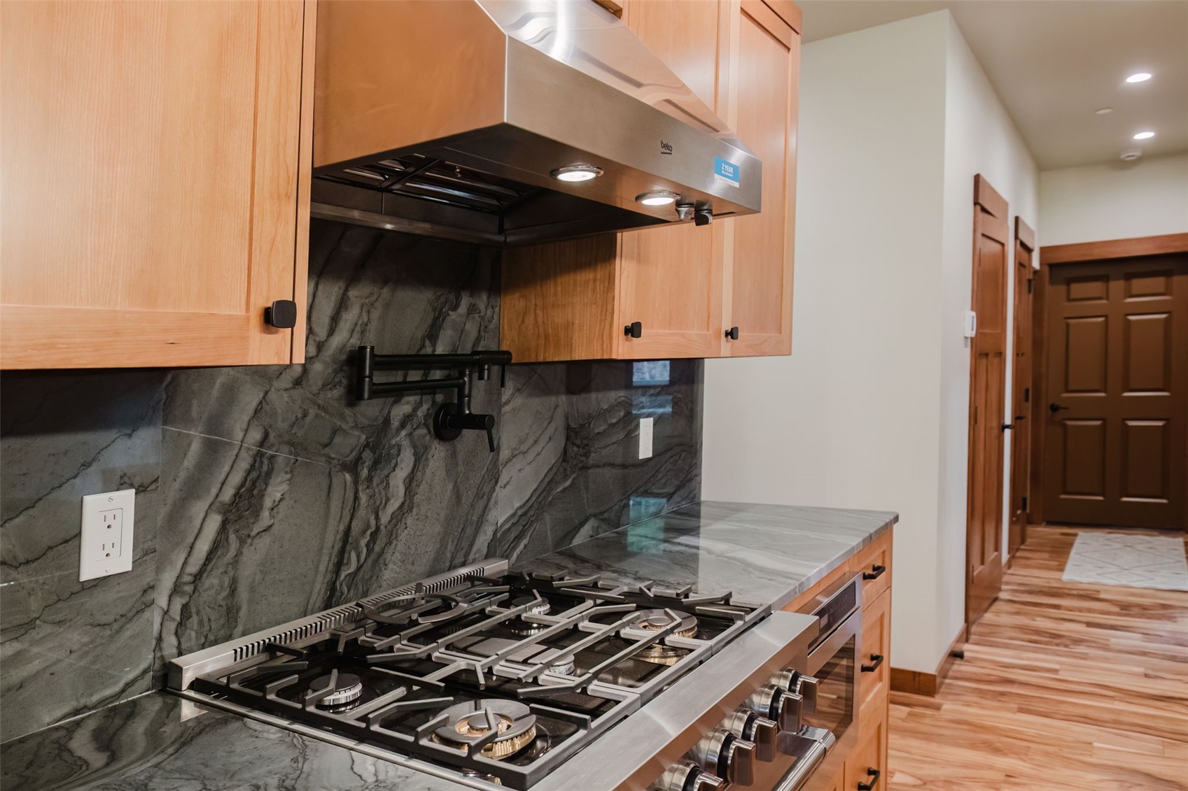 2075 NW Peterson Road