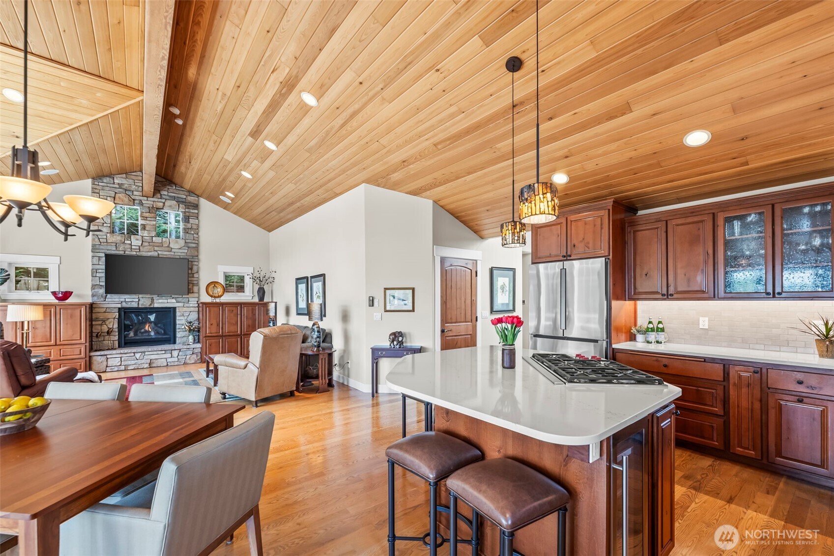 9520 Crescent Cove Place