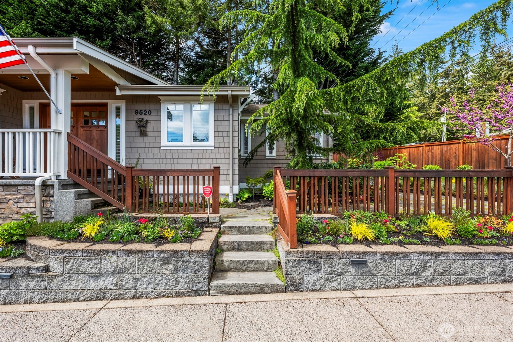 9520 Crescent Cove Place