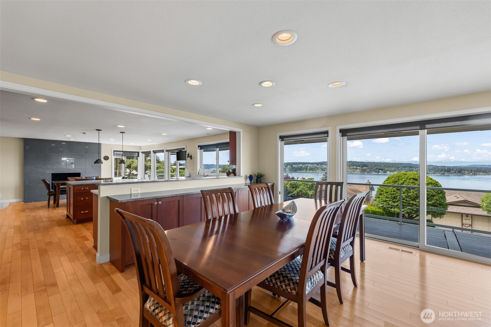 4615 Wayneworth Street W