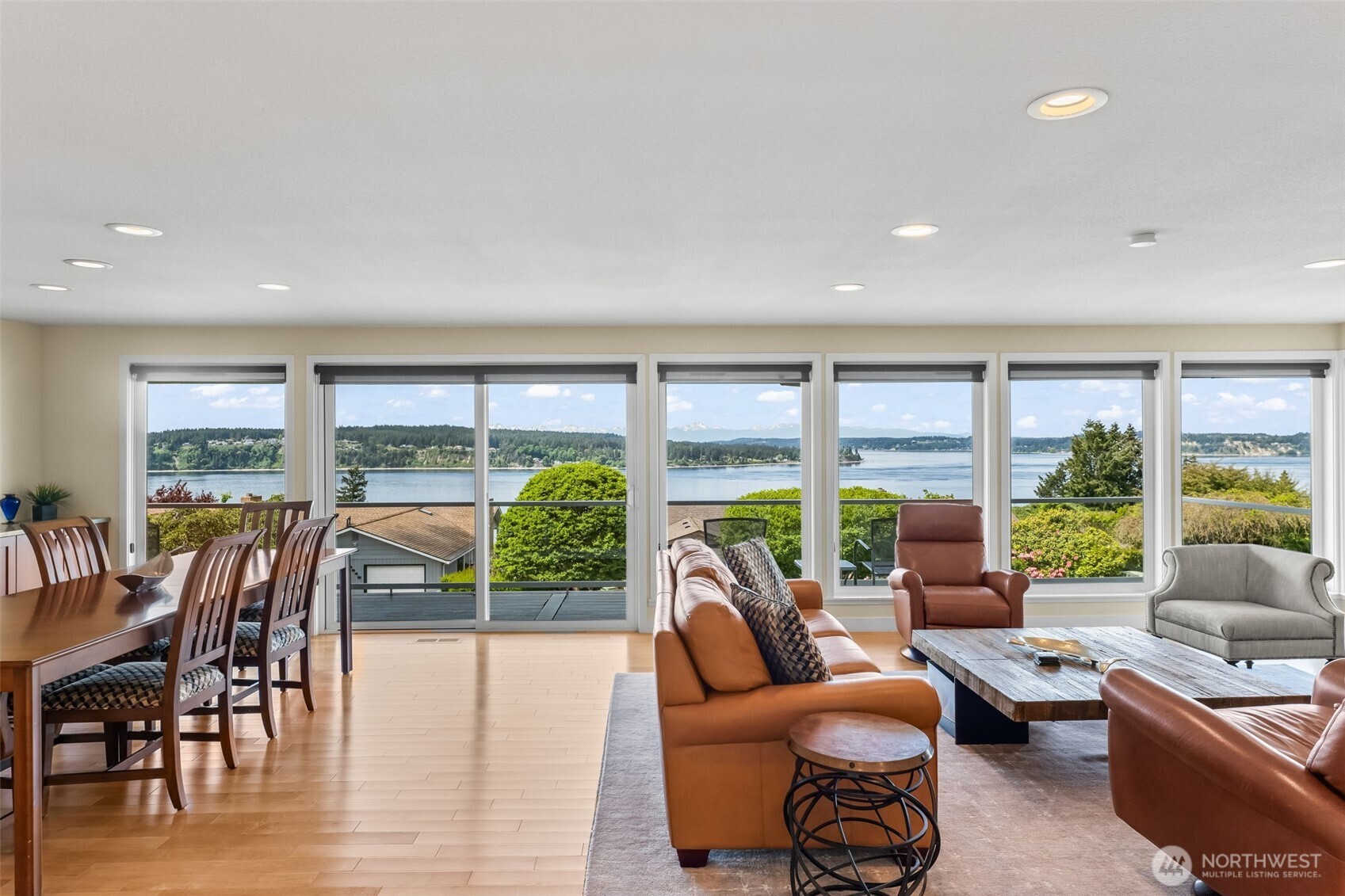 4615 Wayneworth Street W