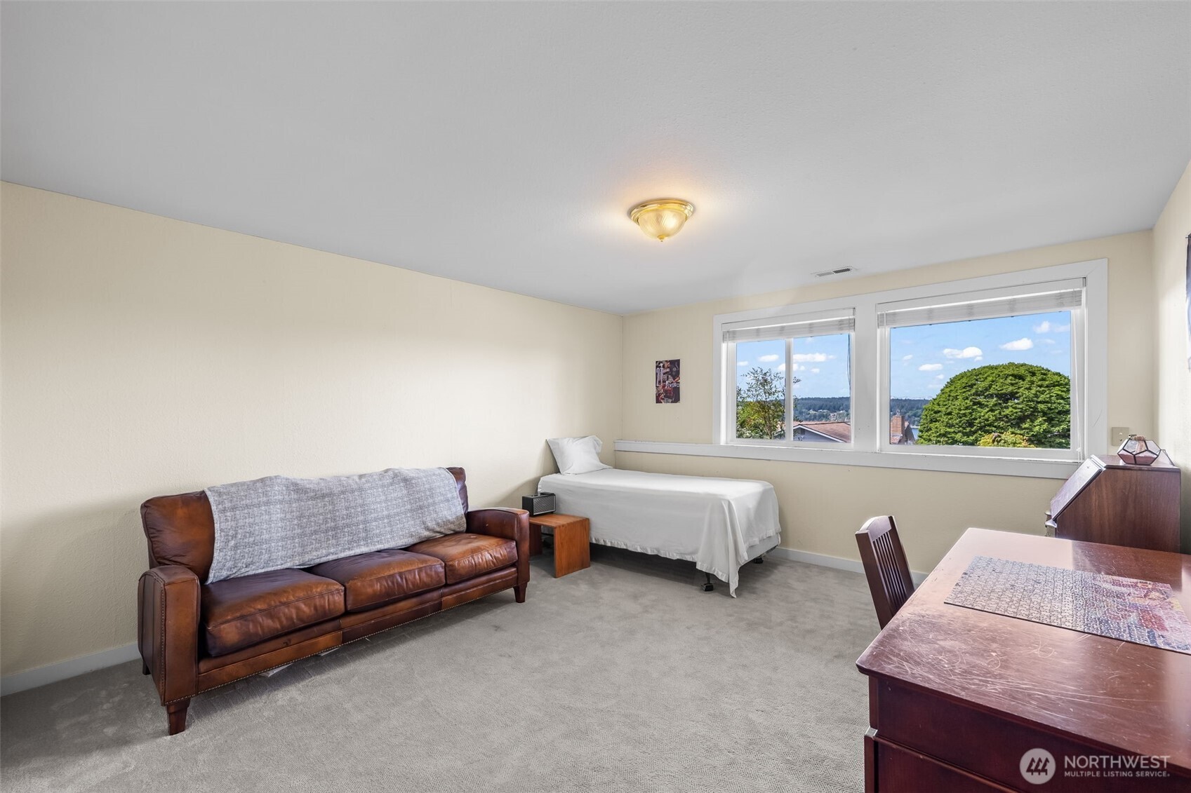 4615 Wayneworth Street W