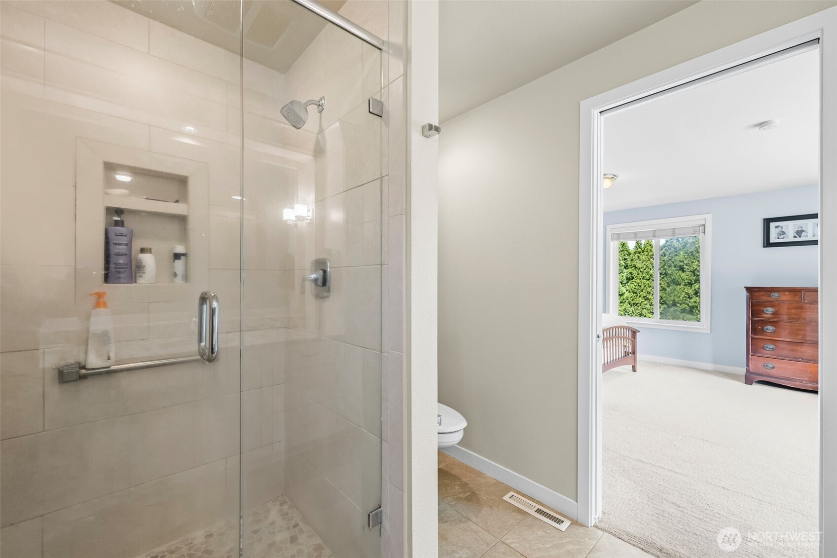 4615 Wayneworth Street W