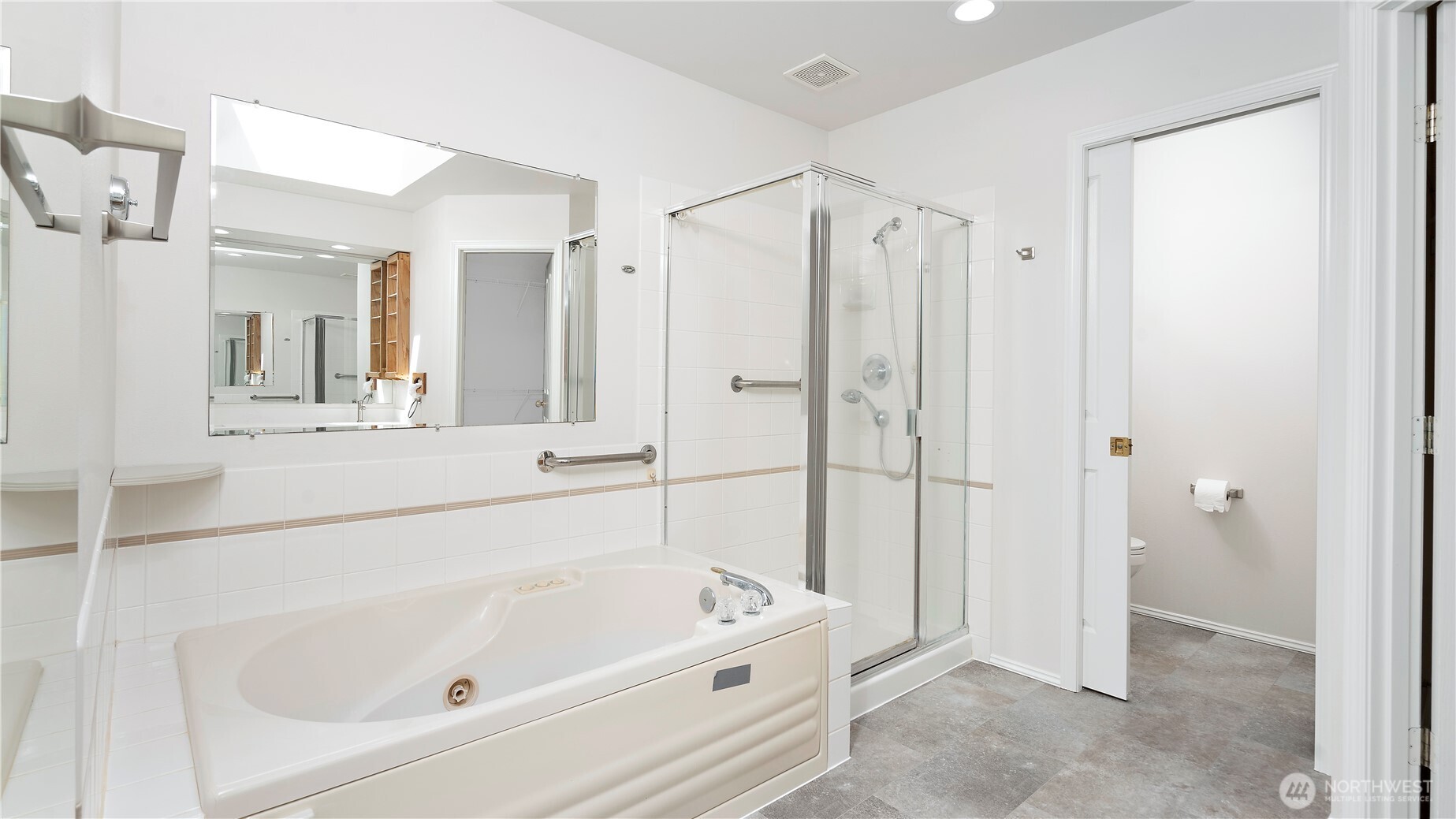 7819 Amethyst Loop NW