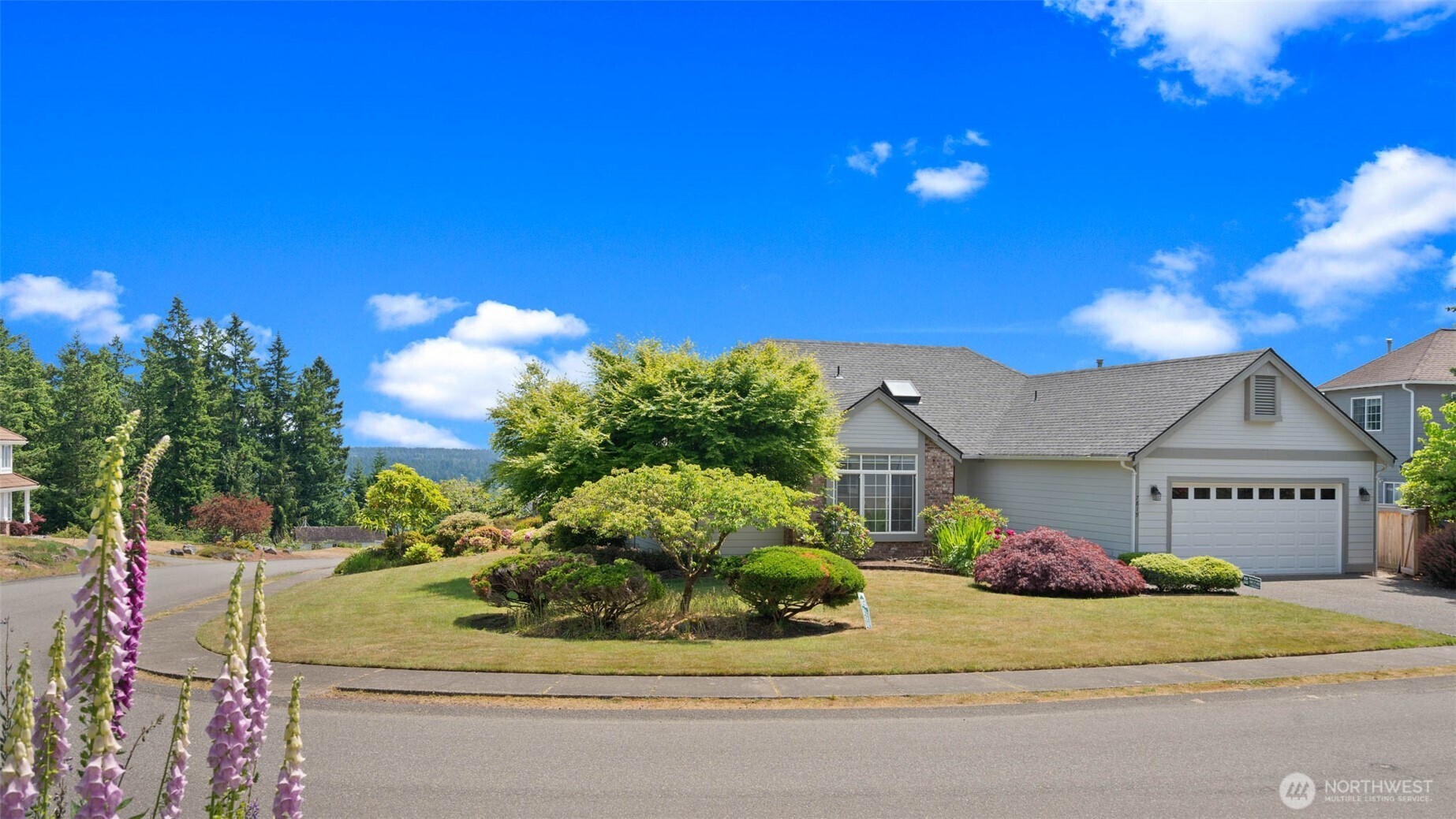 7819 Amethyst Loop NW