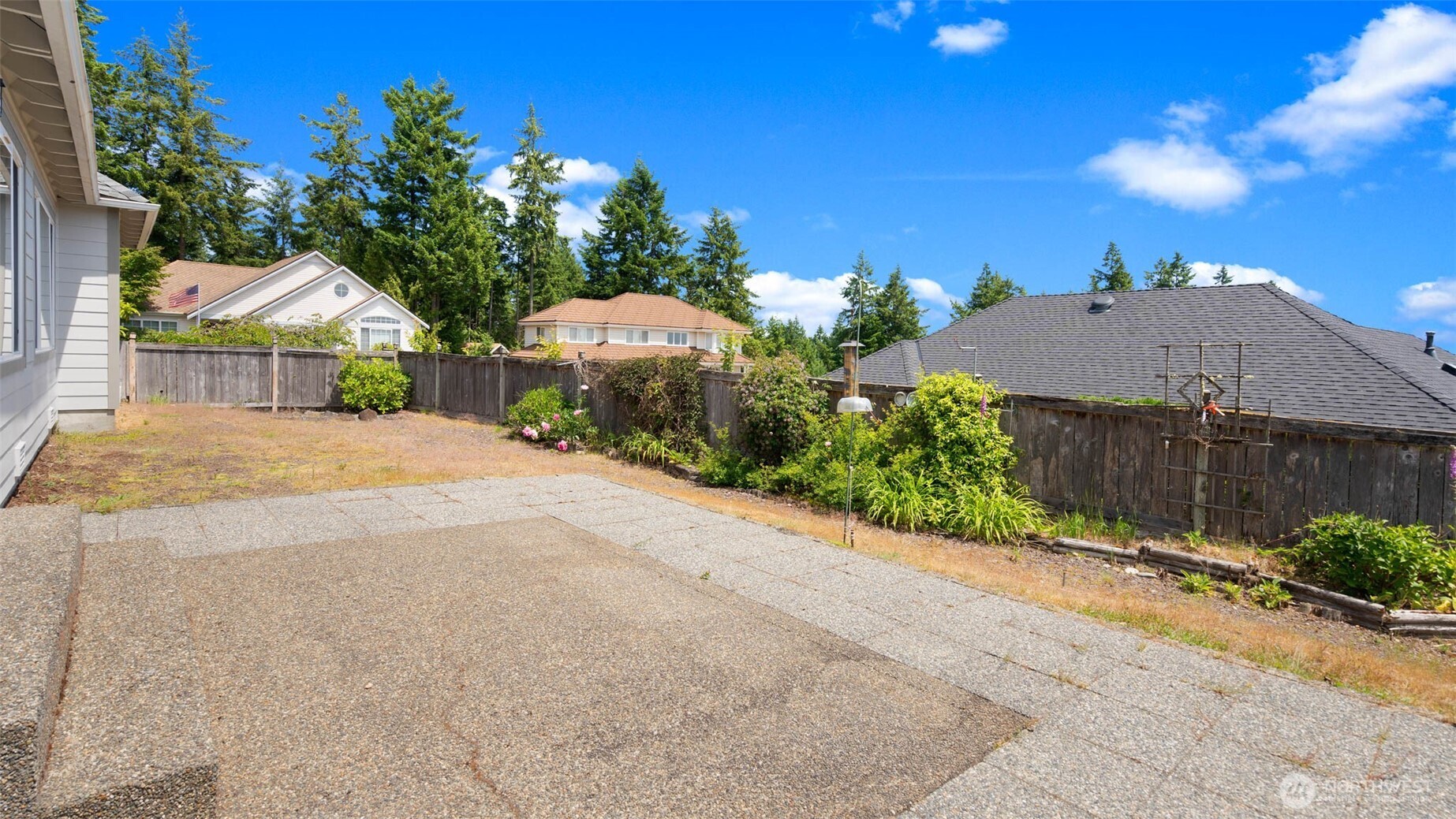 7819 Amethyst Loop NW