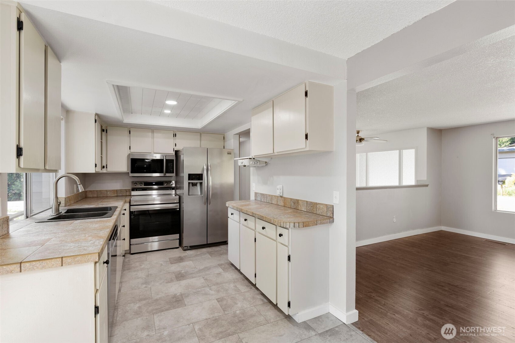 8539 University Point Circle NE