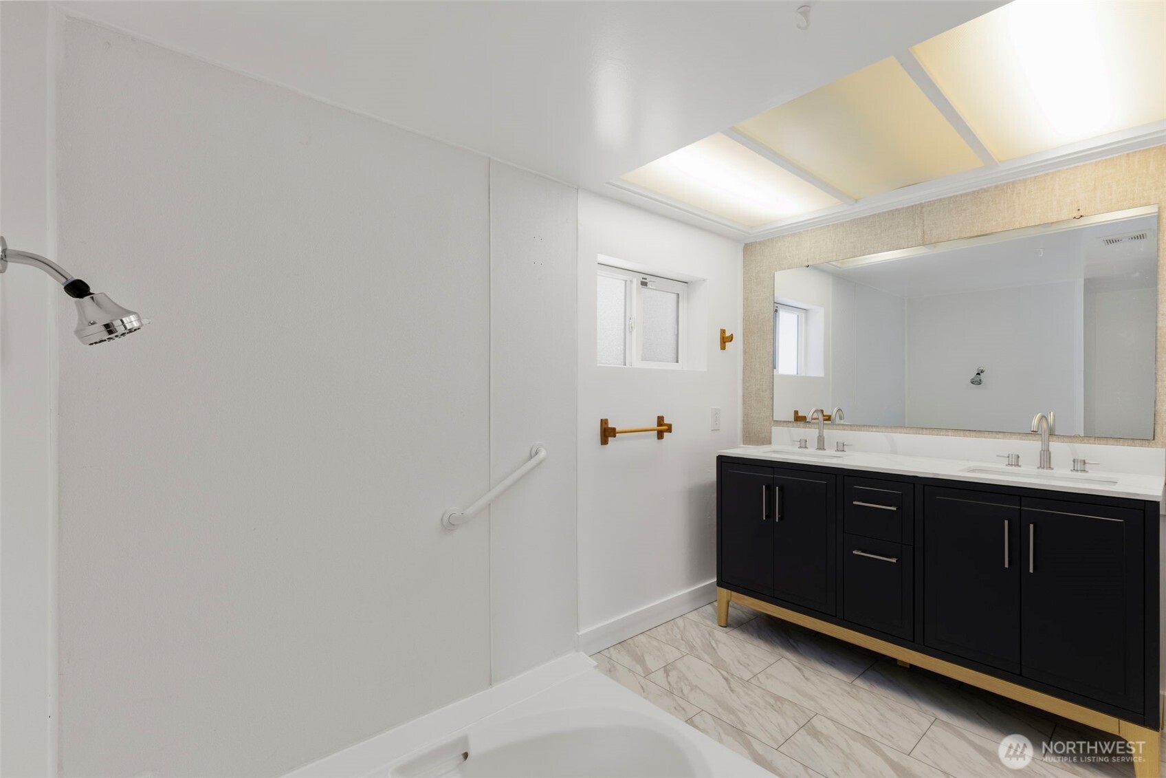 8539 University Point Circle NE