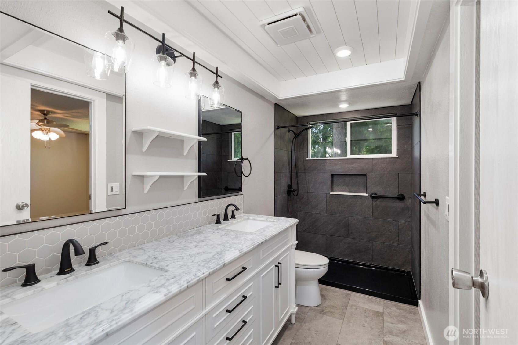 8539 University Point Circle NE