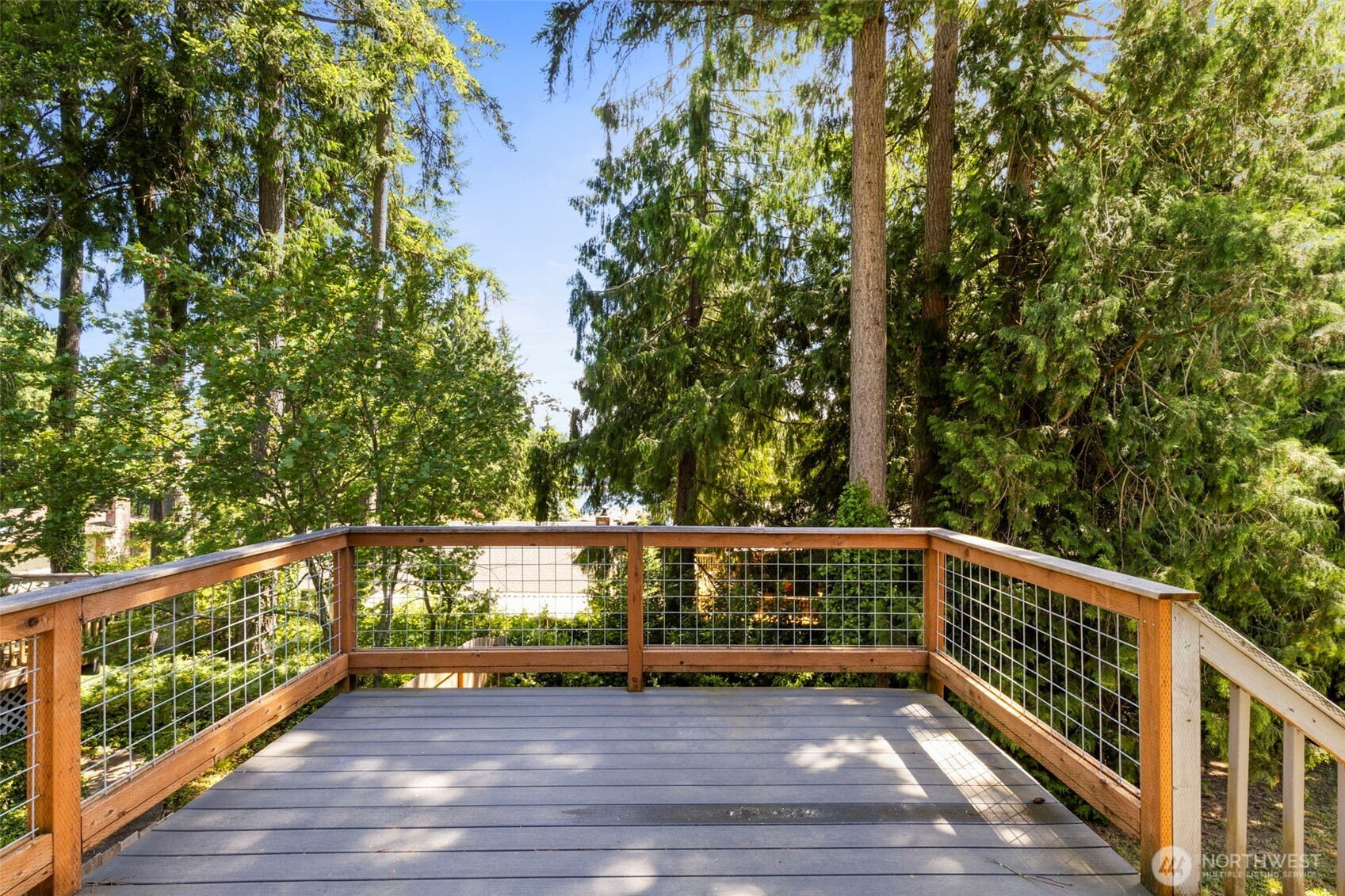 8539 University Point Circle NE