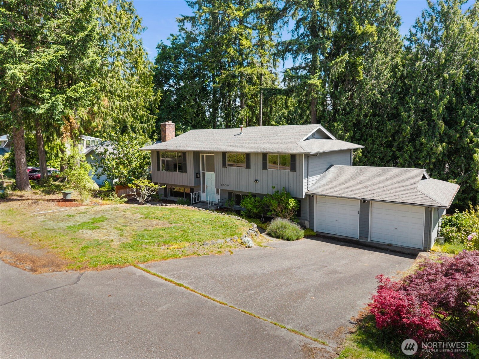 8539 University Point Circle NE