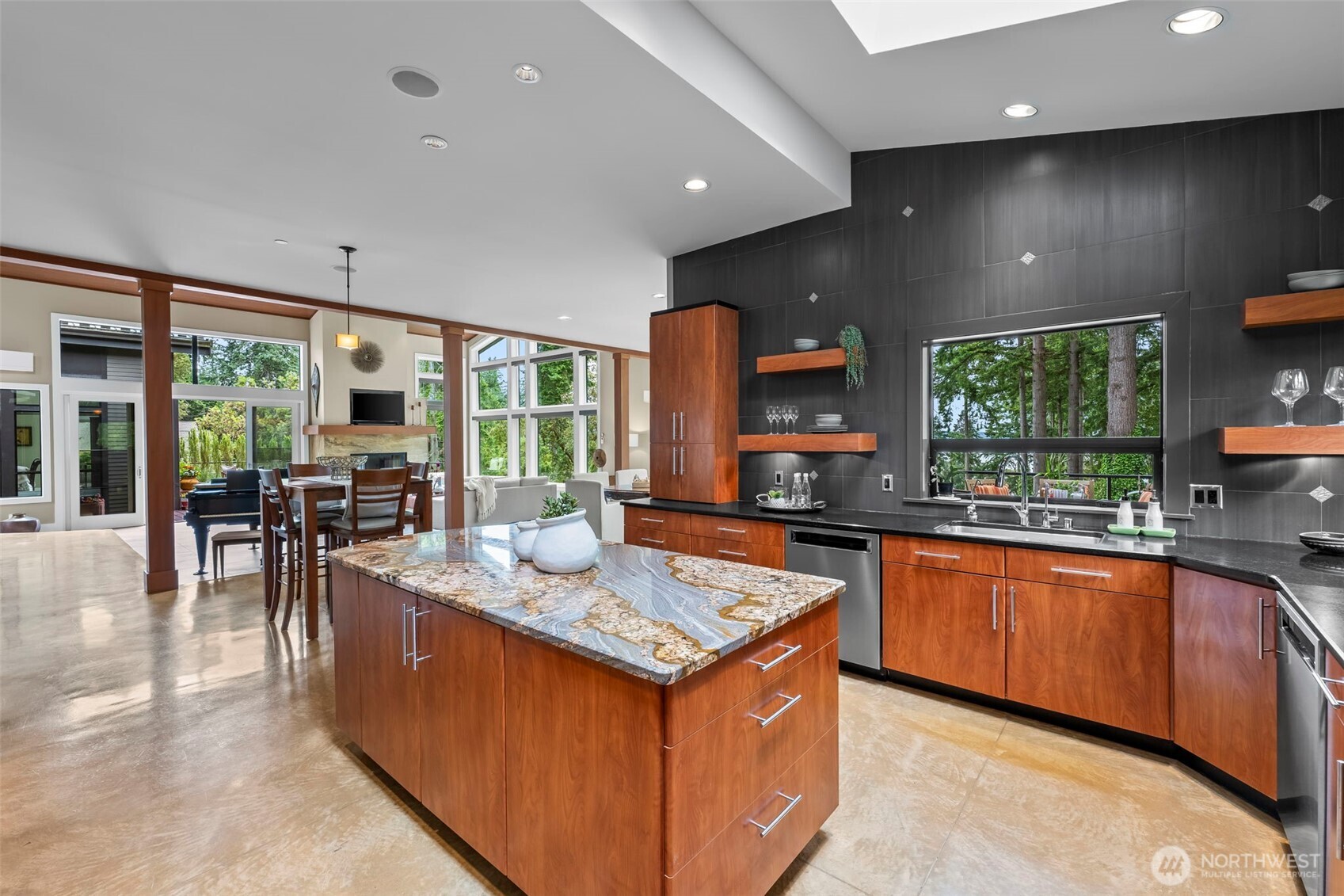 182 Island Boulevard