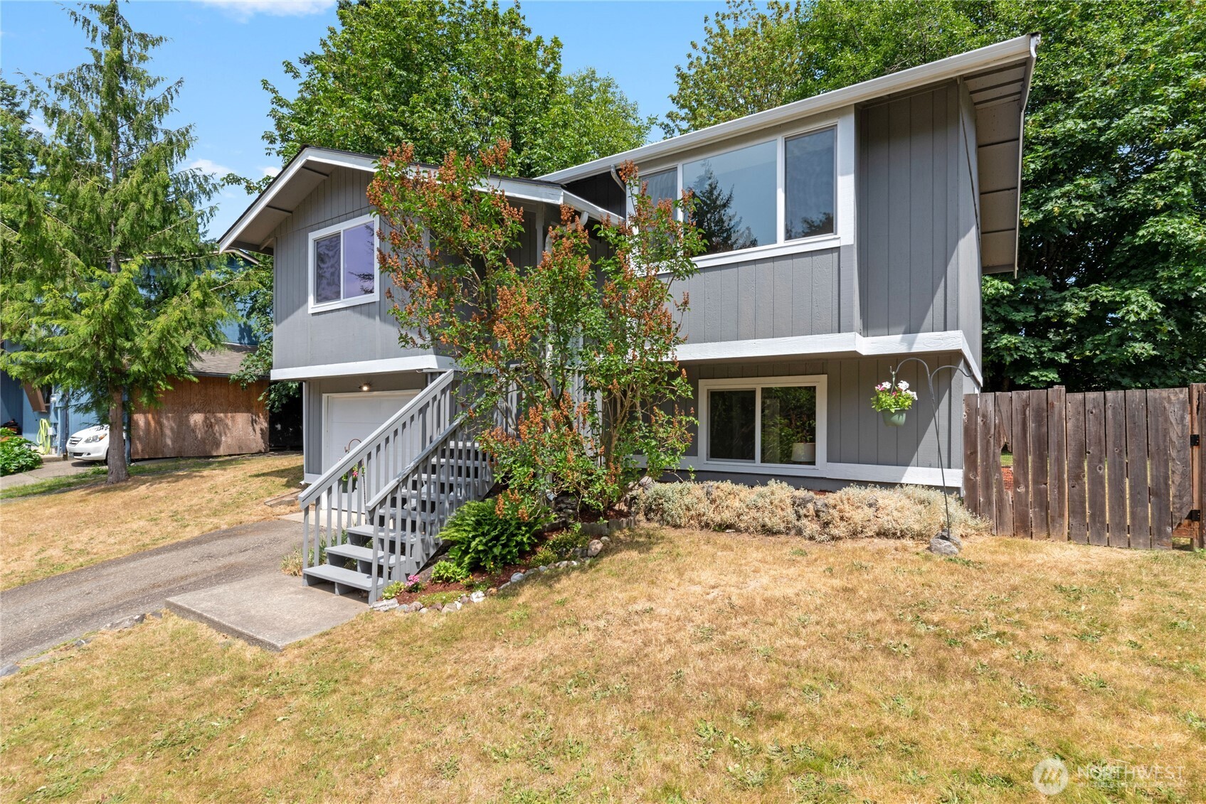 1405 Canyon Court