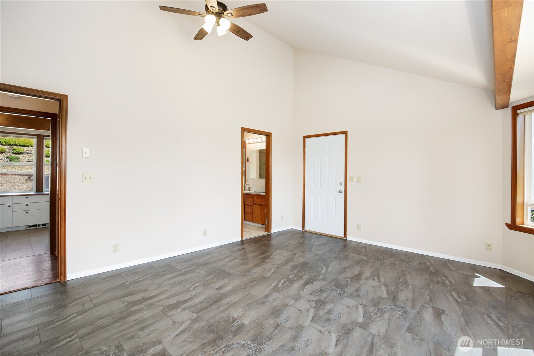 3525 Harbel Drive NE