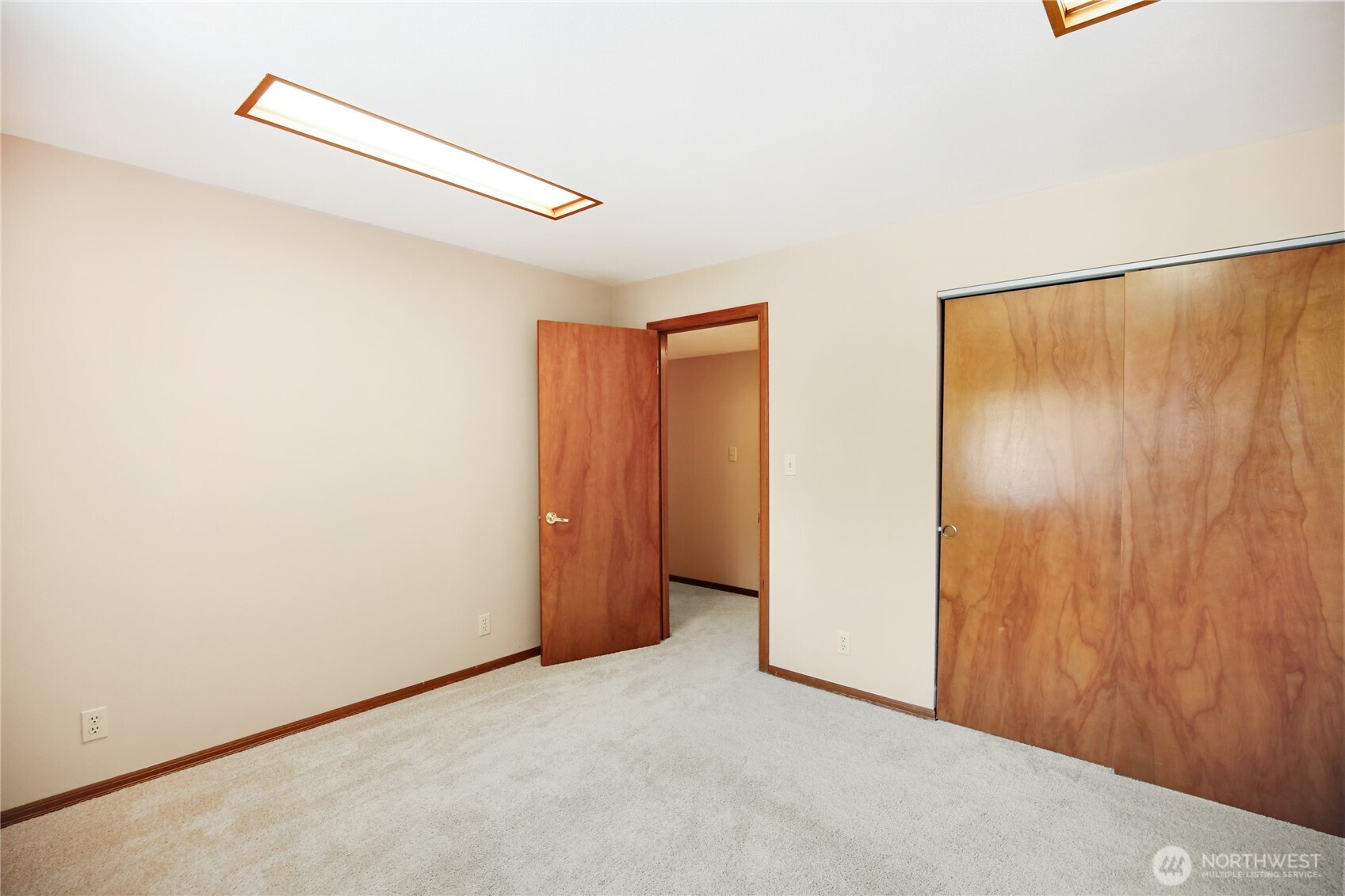 3525 Harbel Drive NE