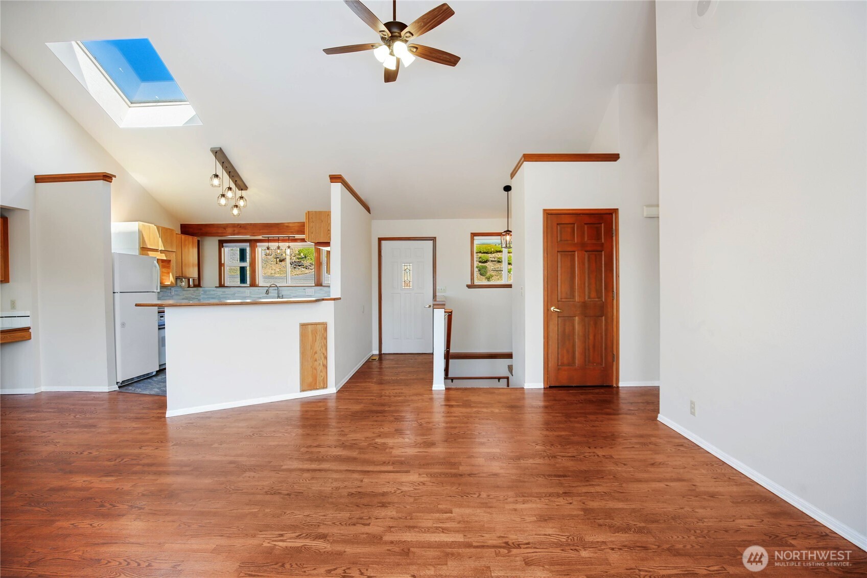 3525 Harbel Drive NE