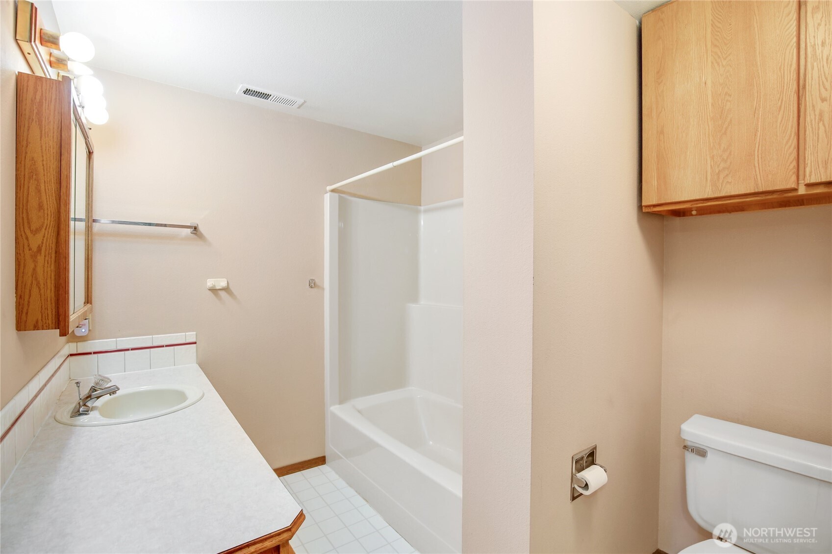 3525 Harbel Drive NE