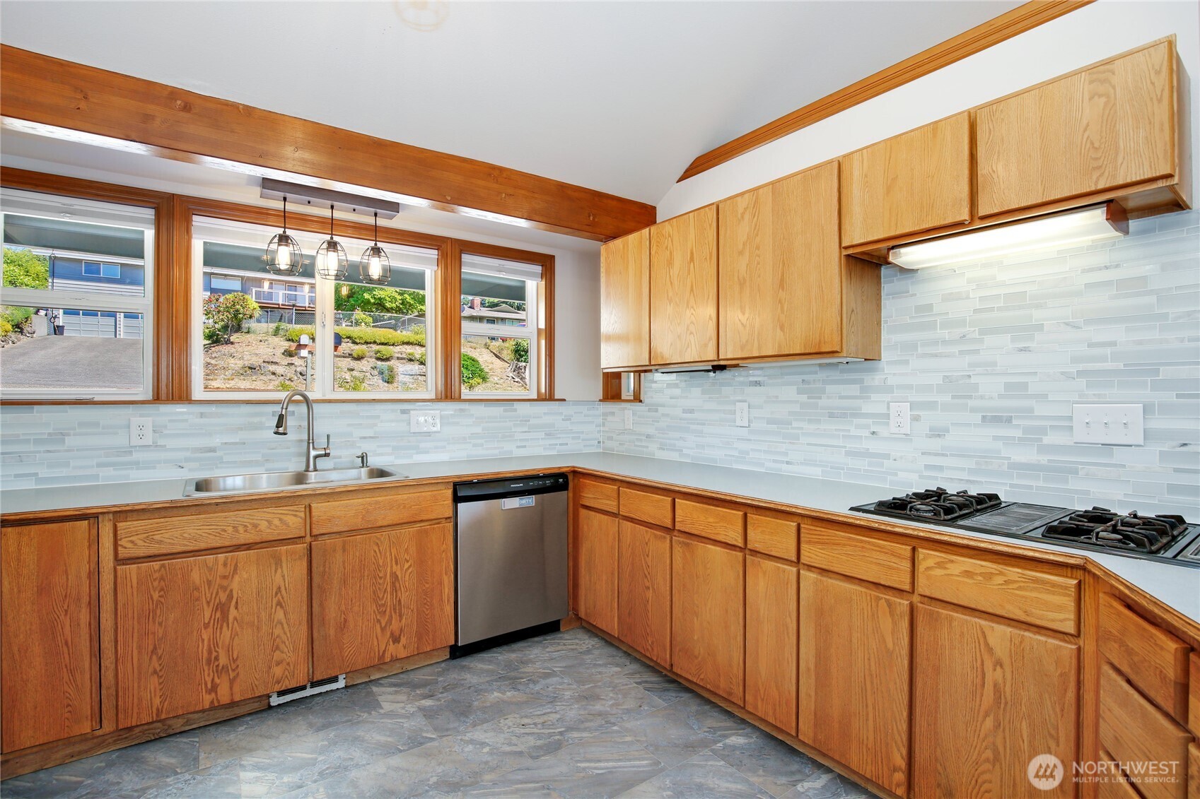 3525 Harbel Drive NE