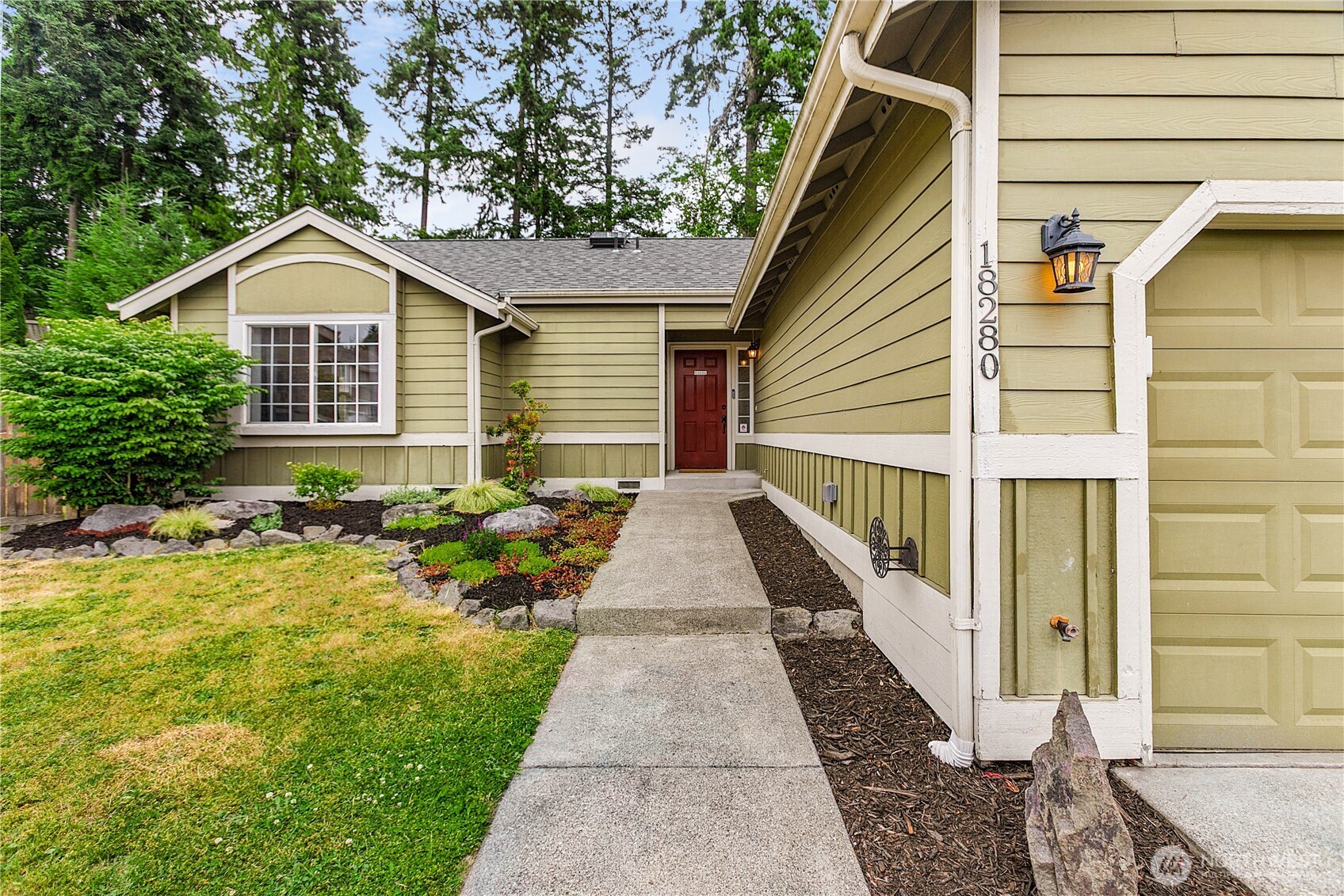 18280 Dalarna Court NE