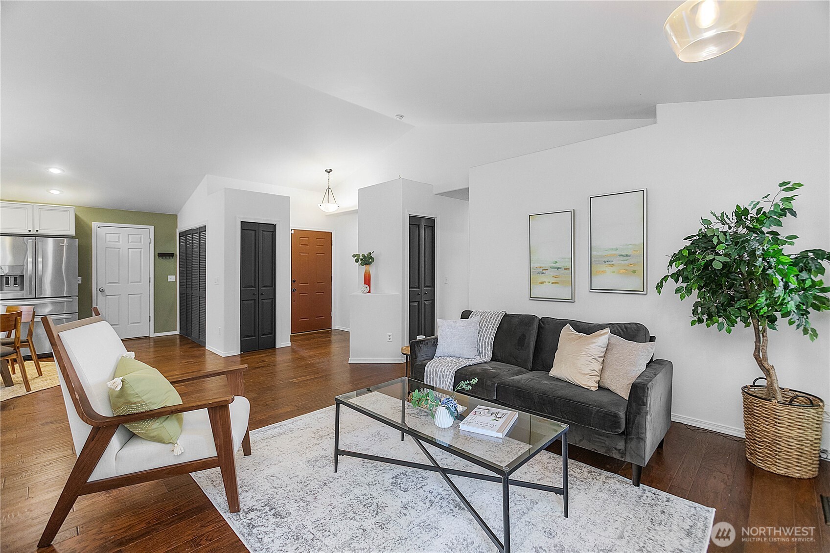 18280 Dalarna Court NE