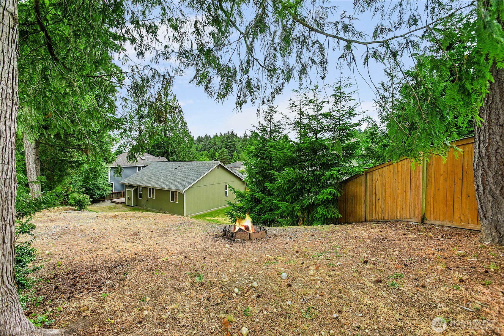 18280 Dalarna Court NE