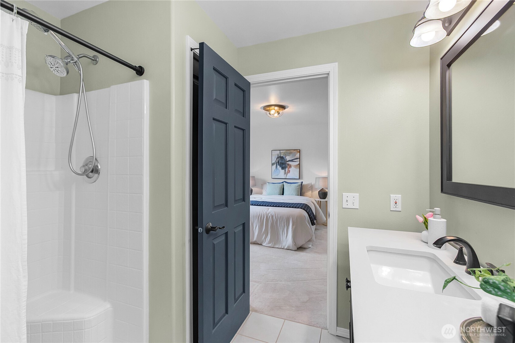 18280 Dalarna Court NE