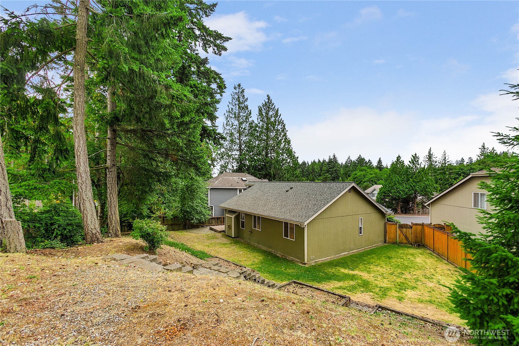 18280 Dalarna Court NE