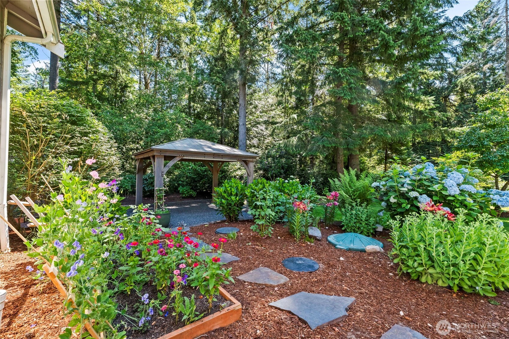 6702 92nd Street Ct NW