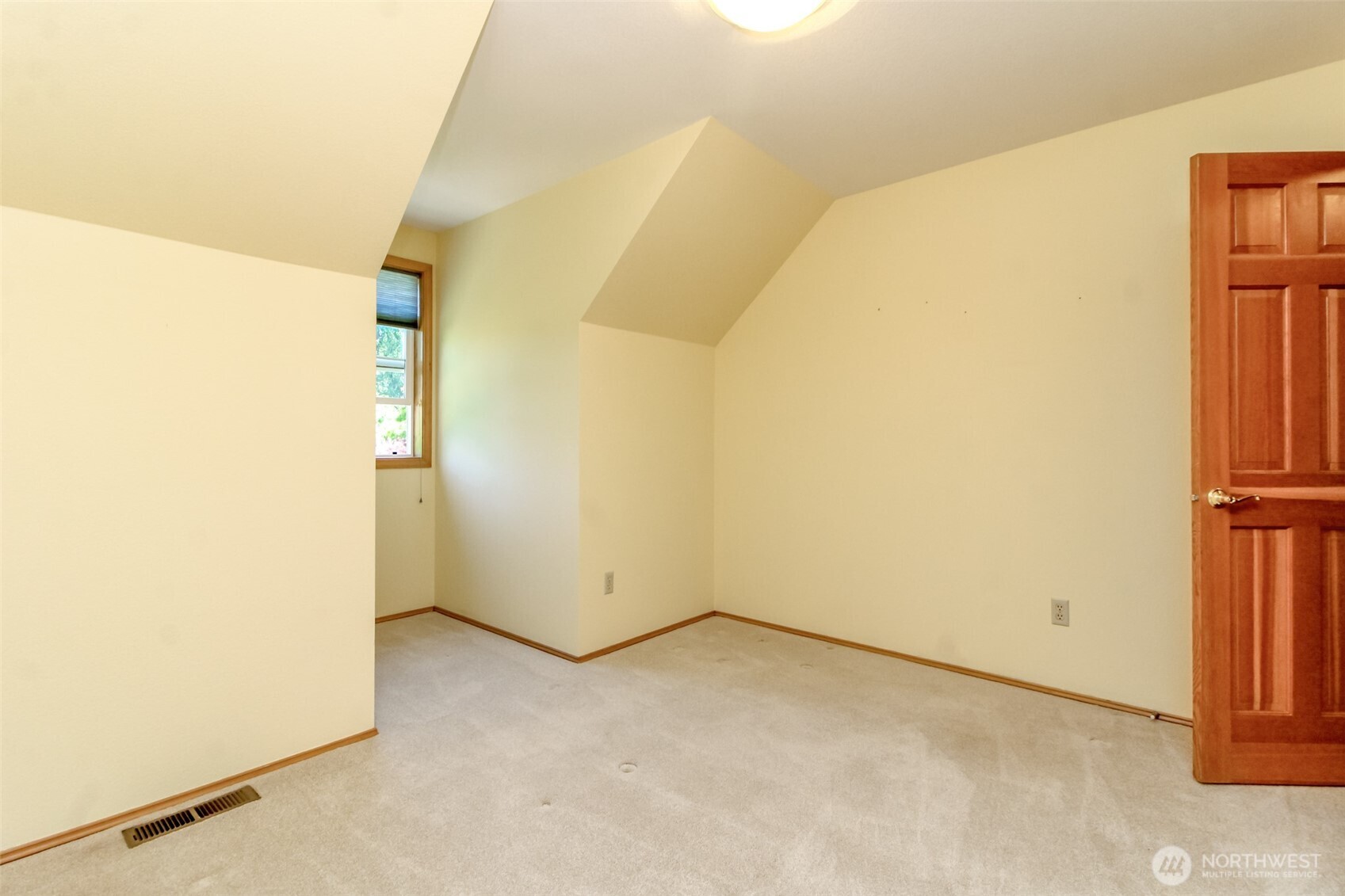 4915 Eagle Creek Lane