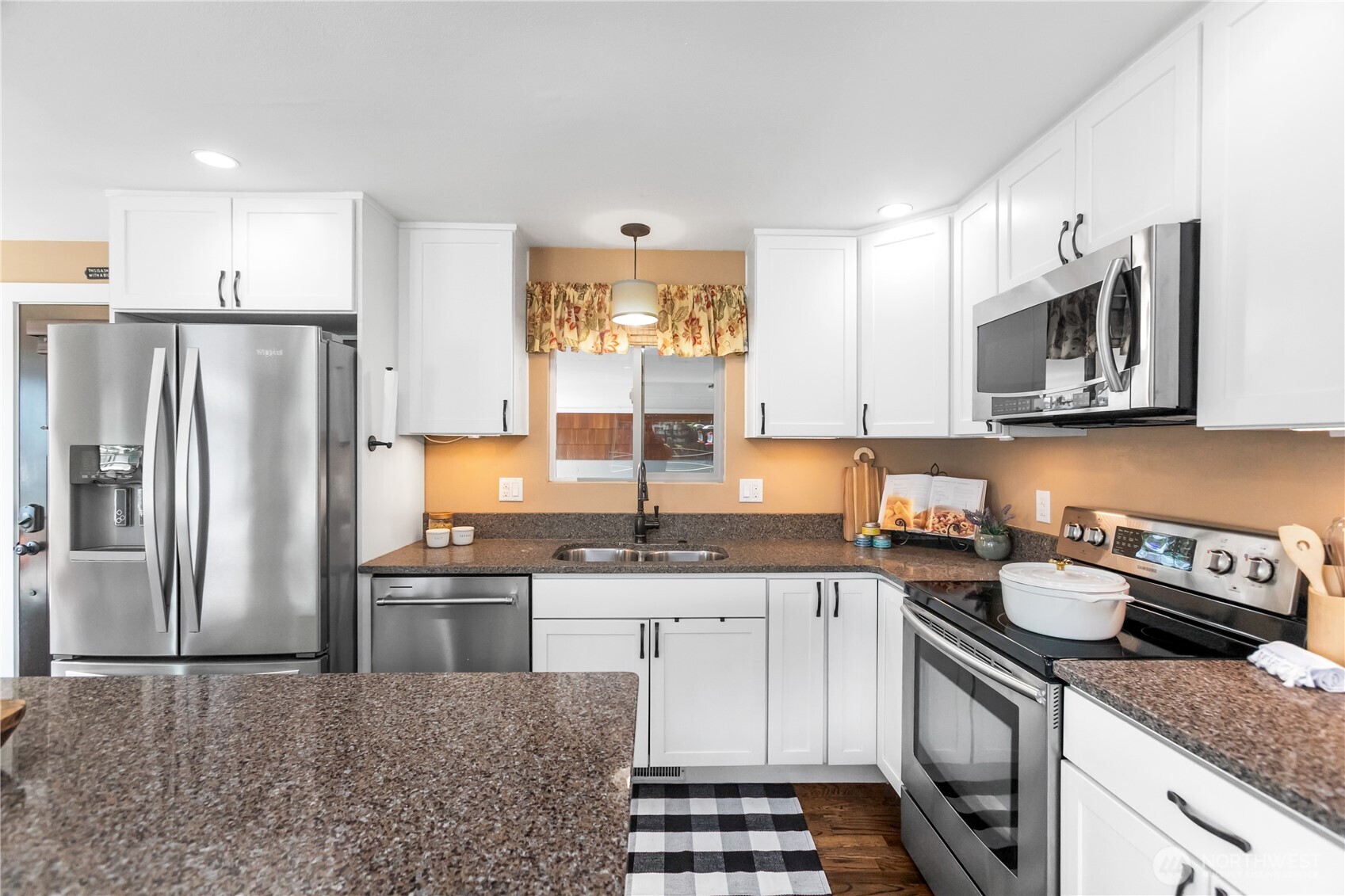 1528 Madrona Point Drive