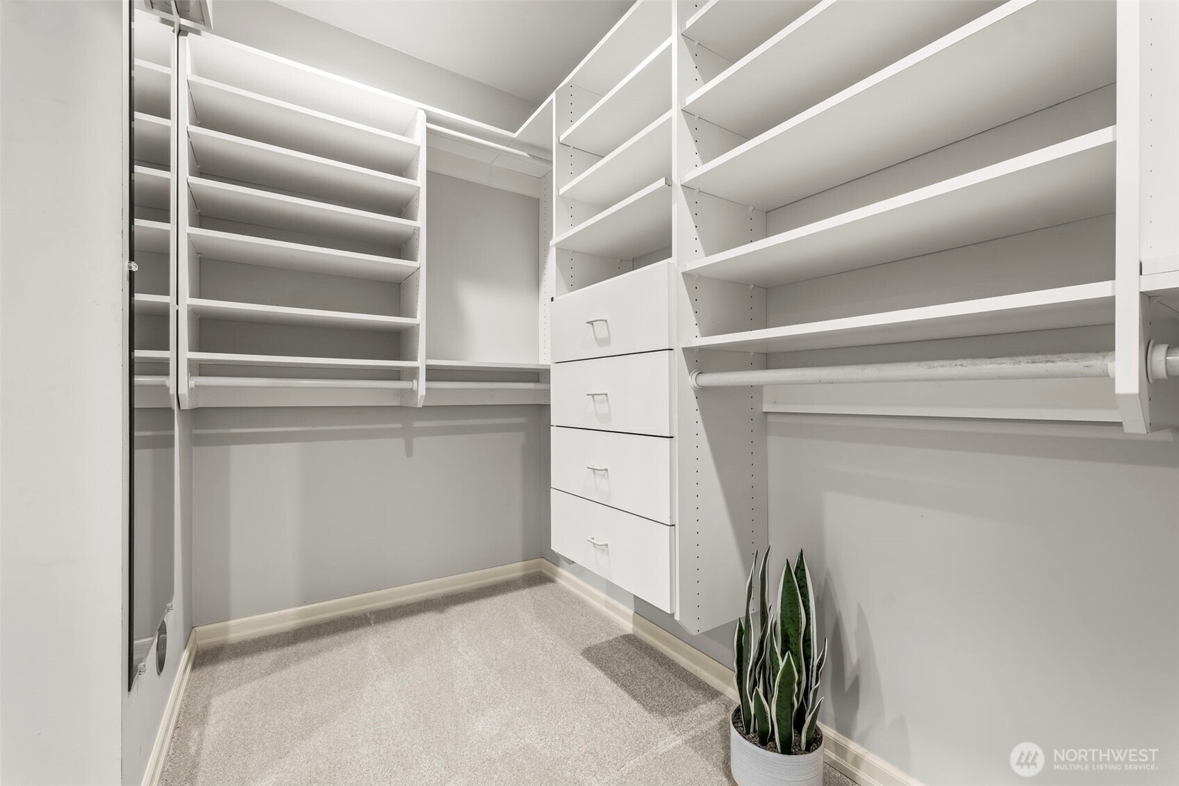 12711 54th Avenue NW