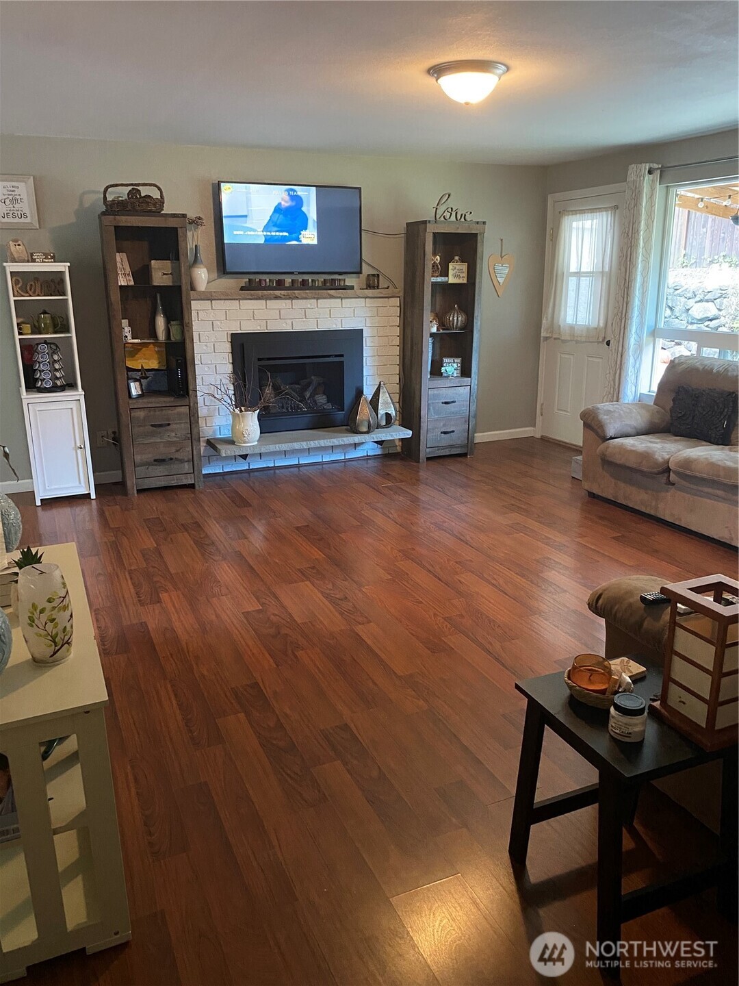 7029 Parkdale Drive NW